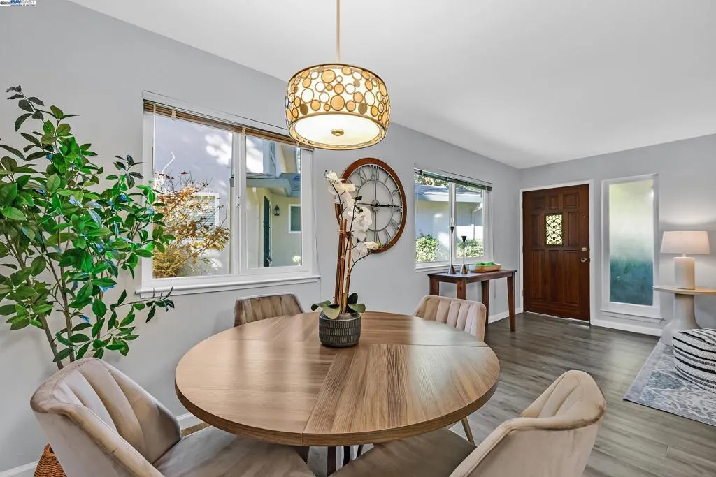 2207 Segundo Ct 2, Pleasanton, California 94588 home-pic-12